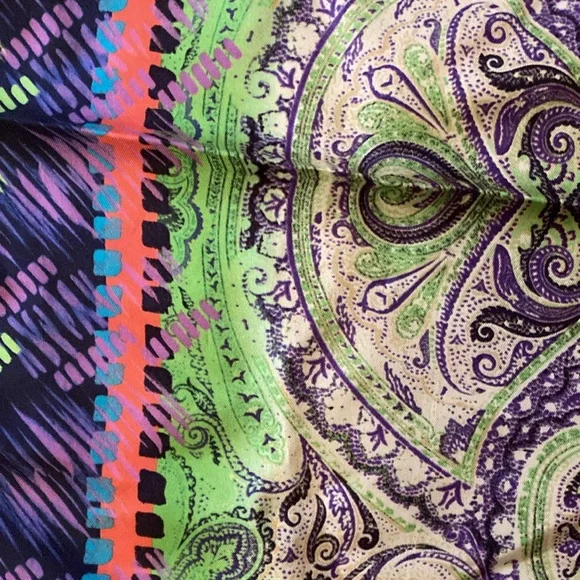 Etro Silk Scarf/Pocket Scarf Vintage EUC - Picture 3 of 5